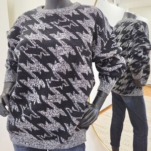 Vintage Houndstooth Sweater – L (Ungendered)